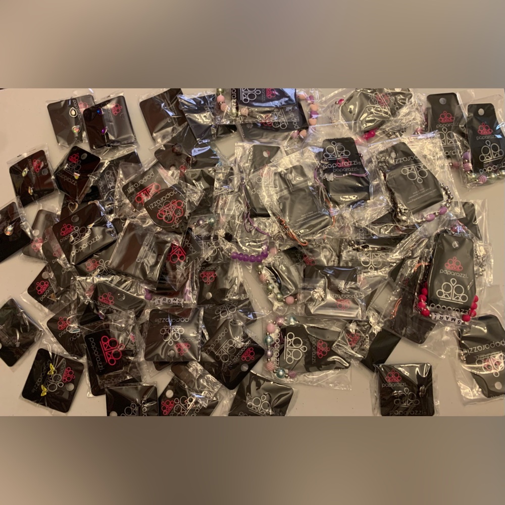 Scarlet Shimmer Paparazzi New whole Lot